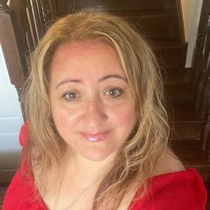 Meet your Posher, Linda